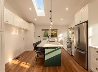 8029 Westlake St, Burnaby, BC V5A 2A9