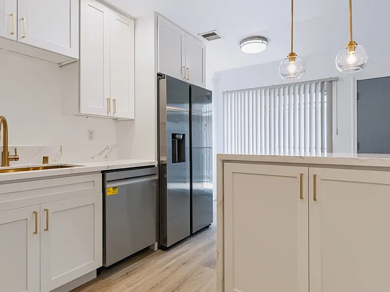 510 Spring Rd #120 — Photo 4