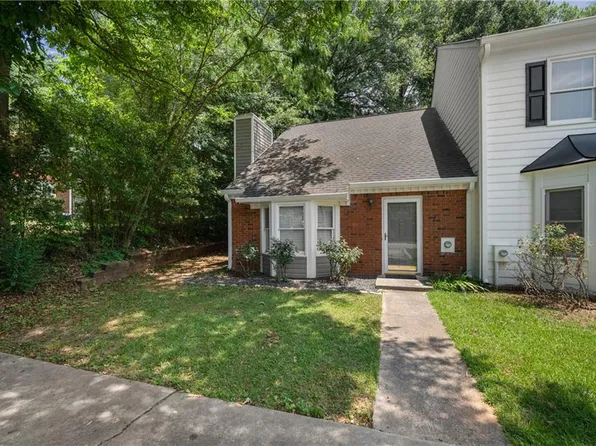 1393 Poplar Pointe SE, Smyrna, GA 30082