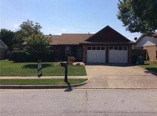 6436 Stardust Dr S, Watauga, TX 76148