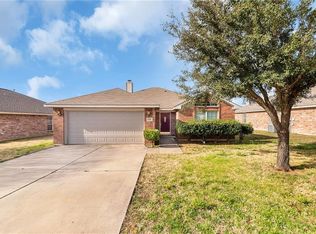 126 Kings Way Dr, Rhome, TX 76078