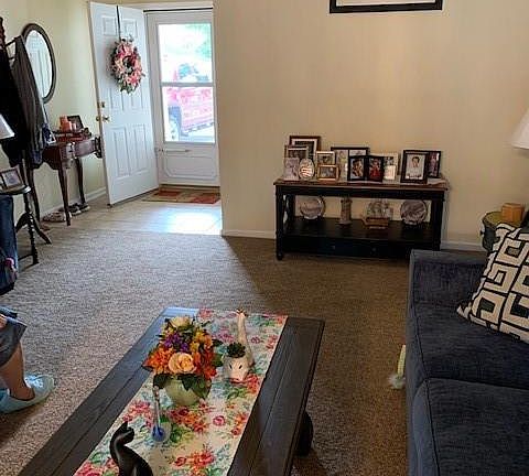 5th image of 222 Sandalwood Cir
