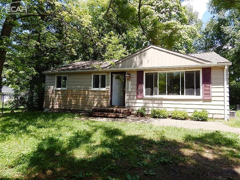 1st image of 6023 Surrey Ln