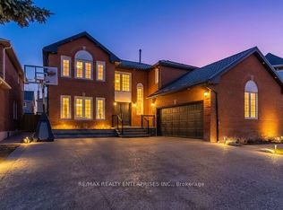 5683 Oldcastle Cres, Mississauga, ON L5M4X6