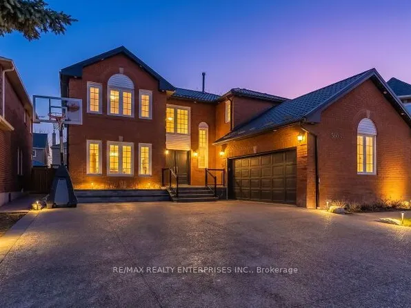 5683 Oldcastle Cres, Mississauga, ON L5M 4X6