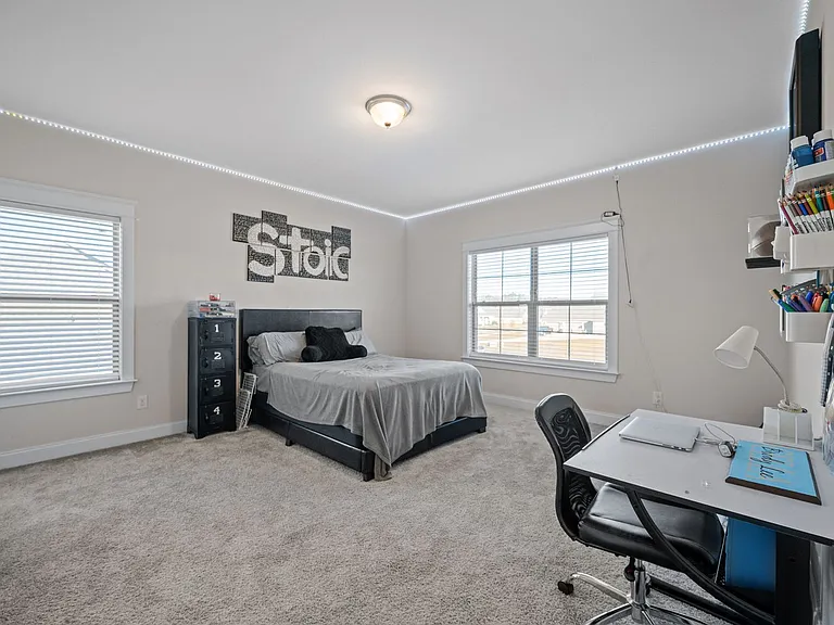 271 Hemlock Dr — Photo 26