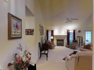 302 Fieldcrest Ct, Normal, IL 61761