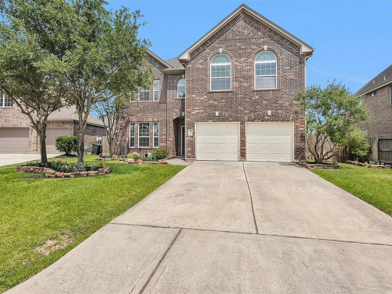 4 bed, 3.5 bath, 3035 sqft, $3,250 — Photo 2