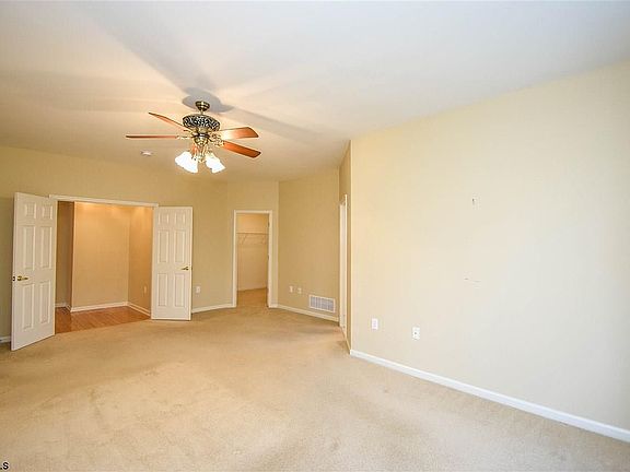 2nd image of 15 Derby Dr