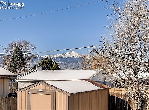3rd image of 3142 Larkspur Dr