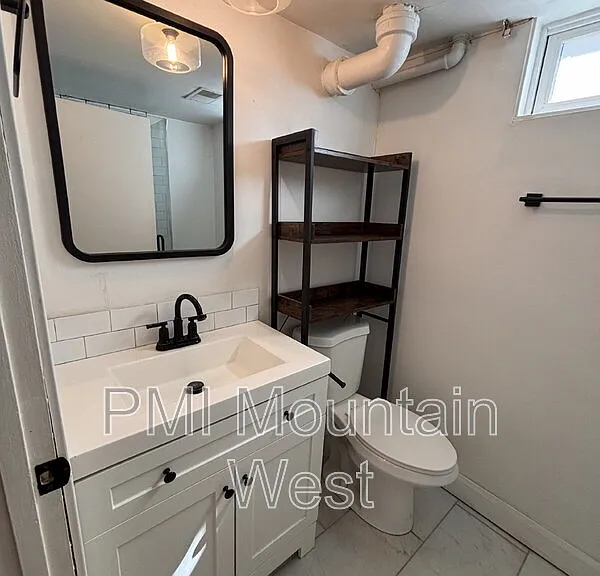 724 N 1200 E — Photo 10