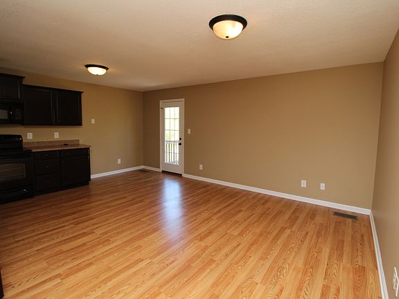 2nd image of 1721 Thistlewood Dr APT A