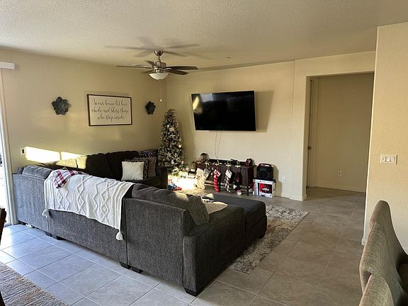 3rd image of 625 Marybelle Dr