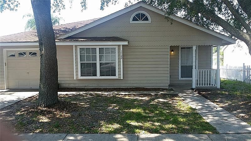 2nd image of 1722 Dorset Dr