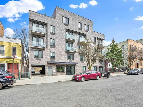 23-43 31st Rd #3-B, Astoria, NY 11106