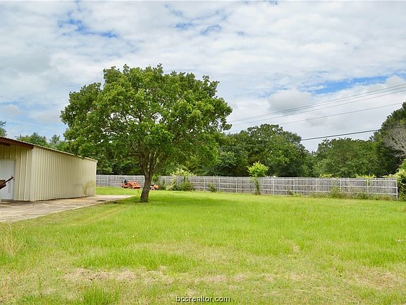 4th image of 1501 Coventry Pl
