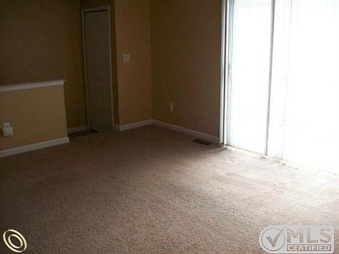 Living Room.jpg