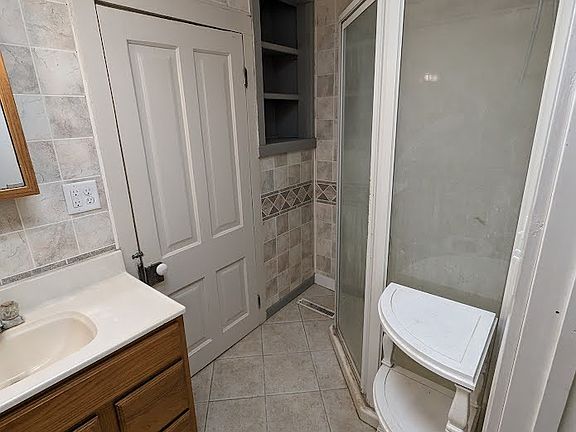 3rd image of 815 2nd St SW