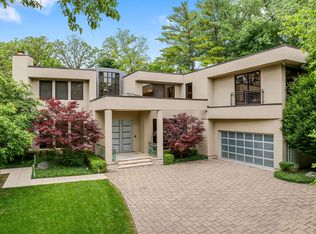 328 Shoreline Ct, Glencoe, IL 60022