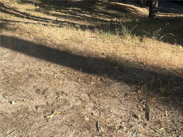 22 Deer Lick Dr Lot 15, Running Springs, CA 92382