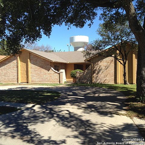 1st image of 4716 Oakfield Way