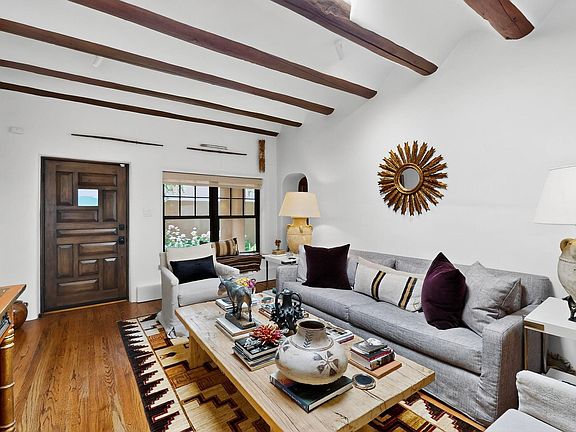 4th image of 512 Acequia Madre #C