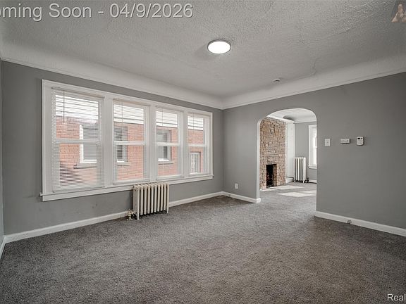5th image of 15739 Washburn St