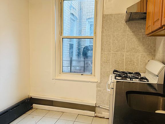 5th image of 1907 Avenue U #2F