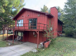 6671 Ingersoll Rd SW, Fife Lake, MI 49633
