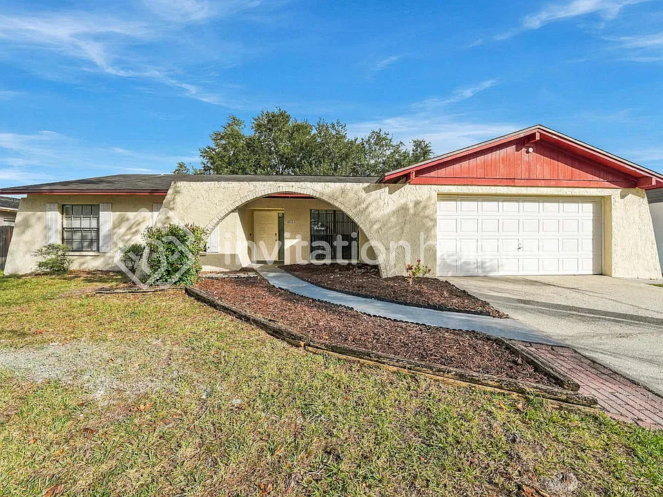 4211 Hollow Hill Dr