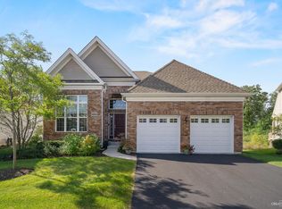 3894 Eagle Ridge Dr, Elgin, IL 60124