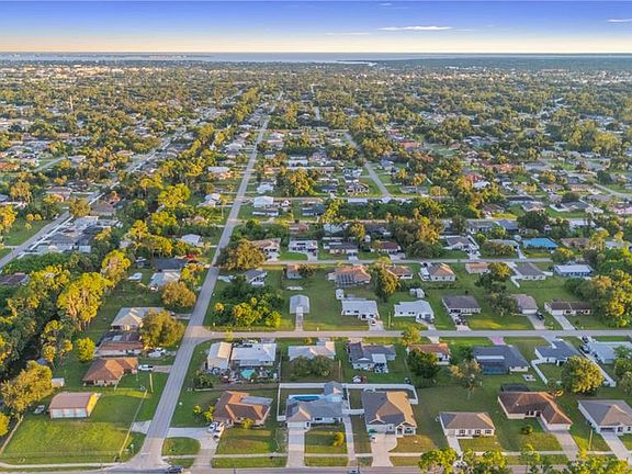 4th image of 20439 PEACHLAND BOULEVARD