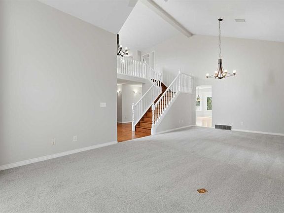 4th image of 872 N Sierra Morena Ct SW