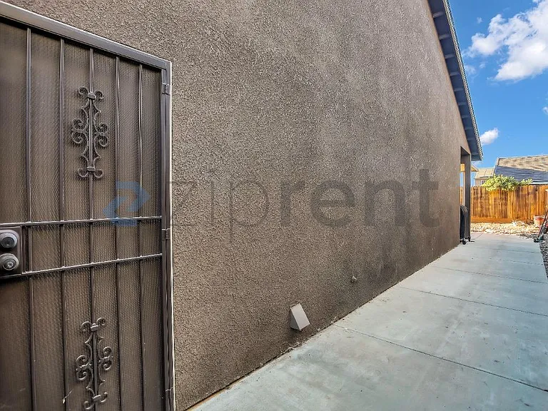 5462 W Floradora Ave — Photo 35