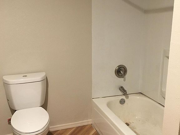3rd image of 8321 Wabash Ave S #B