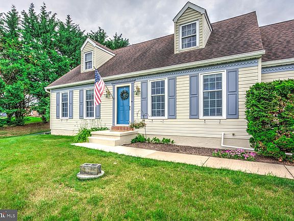 3rd image of 616 Martic Heights Dr