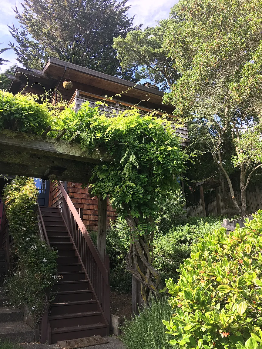 68 Lovell Ave photo 1