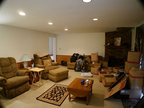 5th image of 8902 Butterfield Ln
