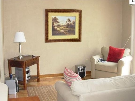 4th image of 2905 Haddington Ct