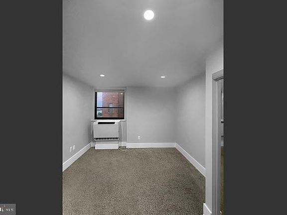 4th image of 1001 Saint Paul St Unit 12A