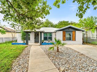 647 W Main Ave, Robstown, TX 78380