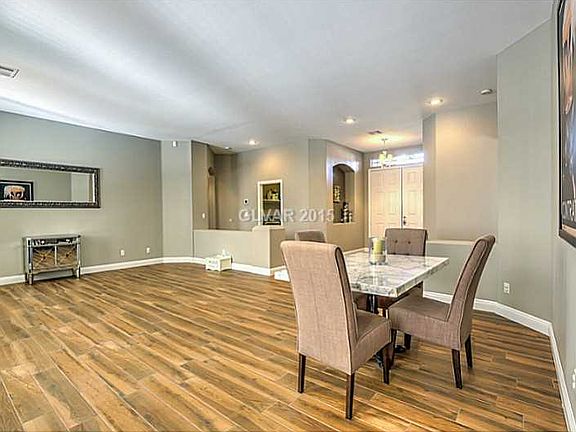 5th image of 10527 Meadow Mist Ave