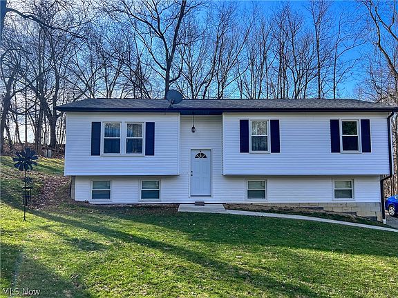 2nd image of 335 Cedarhurst Dr