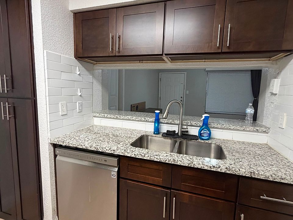 1st image of 7200 Clarewood Dr APT 1607