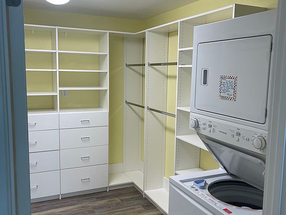 2nd image of 1603 Palmetto Dr #B