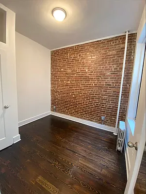 Rented by Compass | media 10