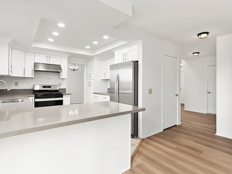 1719 Olamar Way — Photo 15