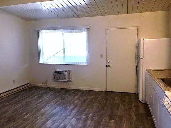 3rd image of 404 Central Ave APT F