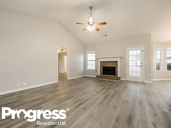 4th image of 1815 Midcourt Way
