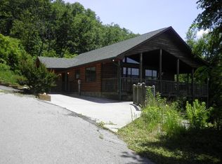 2710 Dogwood Ridge Way, Pigeon Forge, TN 37862